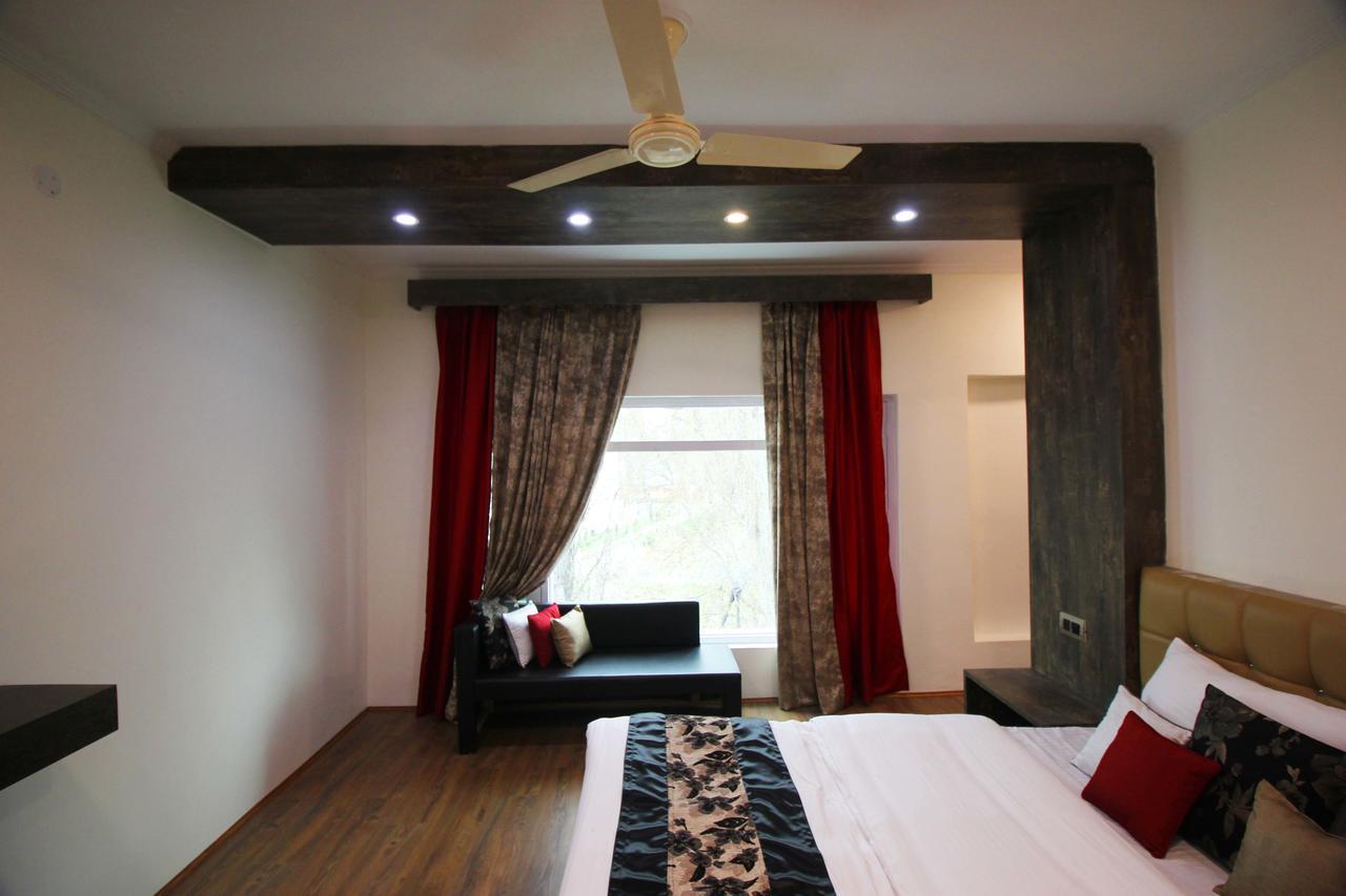 Hotel Green Leaf Srīnagar Екстериор снимка