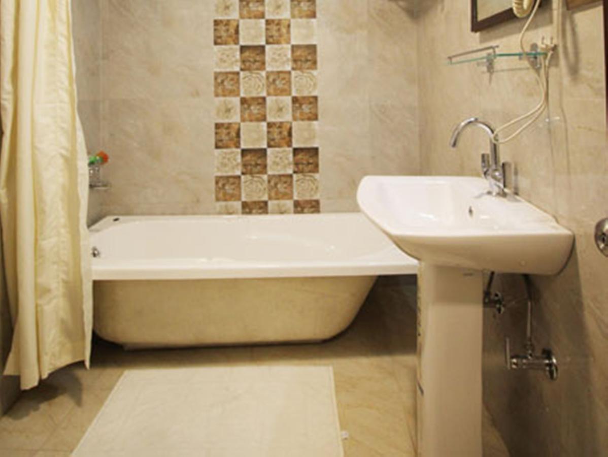 Hotel Green Leaf Srīnagar Екстериор снимка